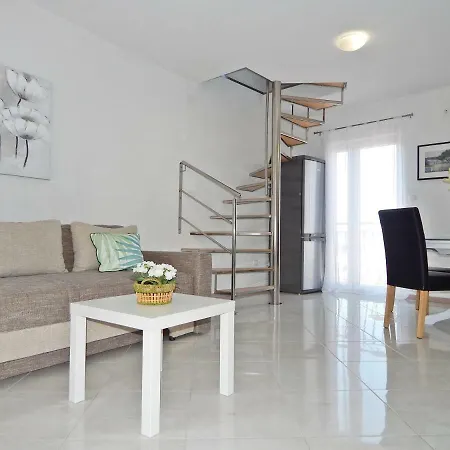 アパート Marko *